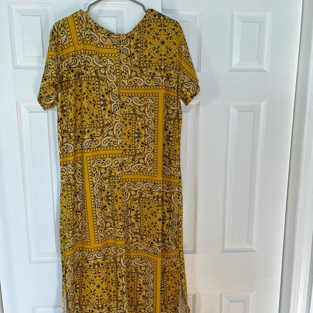 Chic Yellow Patterned Maxi Dress - image 8